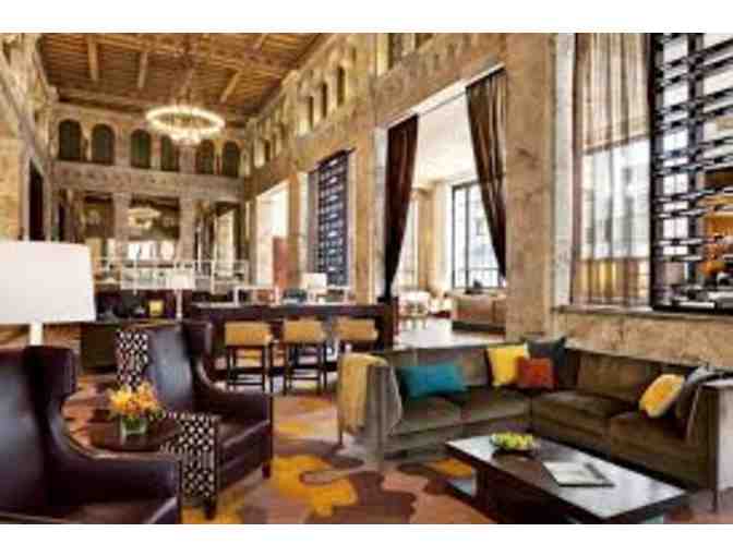 Presidential Suite at Courtyard San Diego Downtown + Breakfast for 2 + Valet Parking