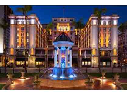 1 Night Presidential Suite + Welcome Amenity + Dinner for 2 + Parking at The US Grant