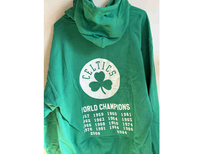 BOSTON CELTICS COMMEMORATIVE SWEATSHIRT