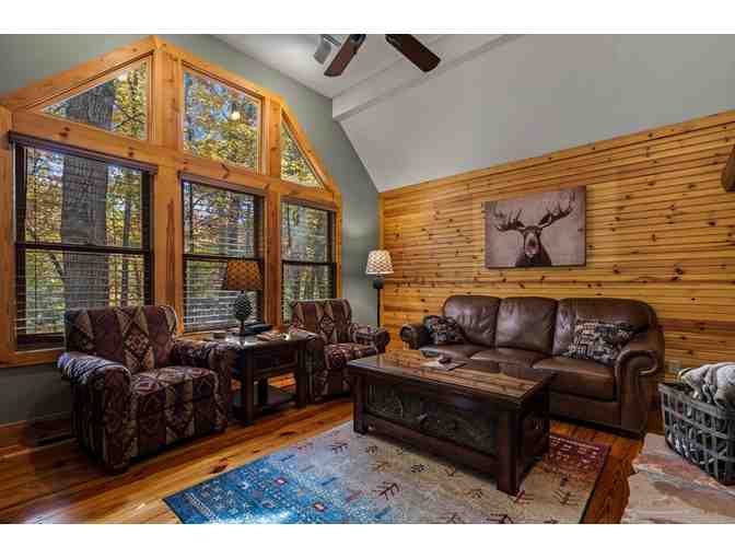 Cherry Ridge Retreat- Luxury Cabin Getaway - Photo 4