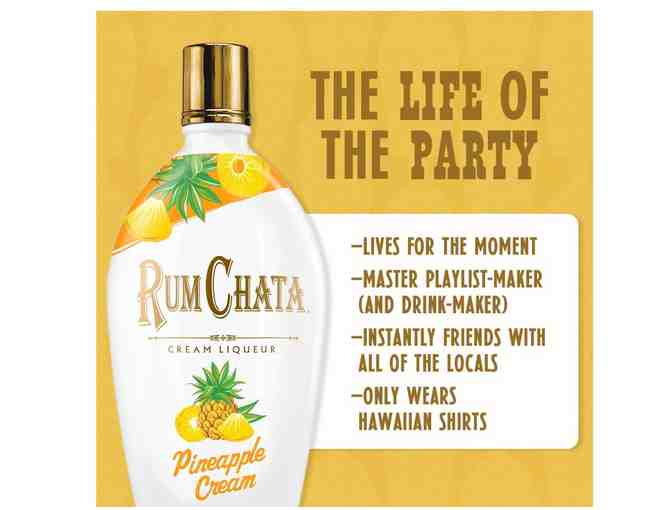 RumChata set- four bottles in two flavors and soda can glasses set