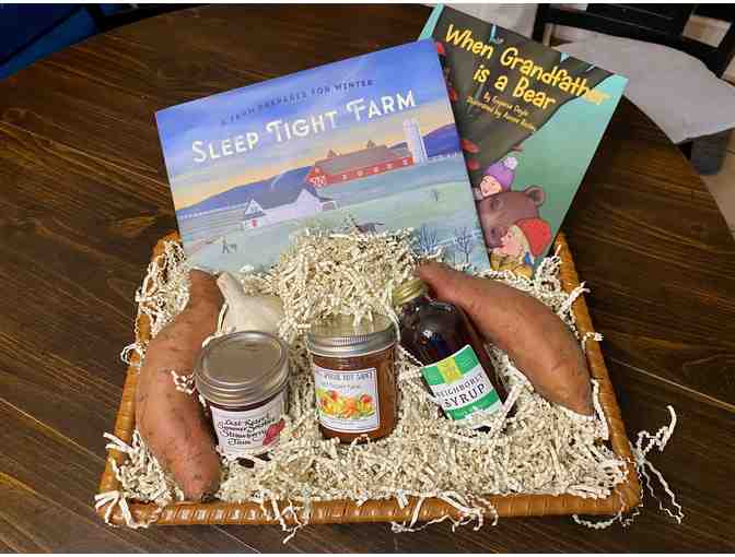 A Fantastic Gift Box from The Last Resort Farm *Books, Syrup, Jam, Hot Sauce, Veggies - Photo 1